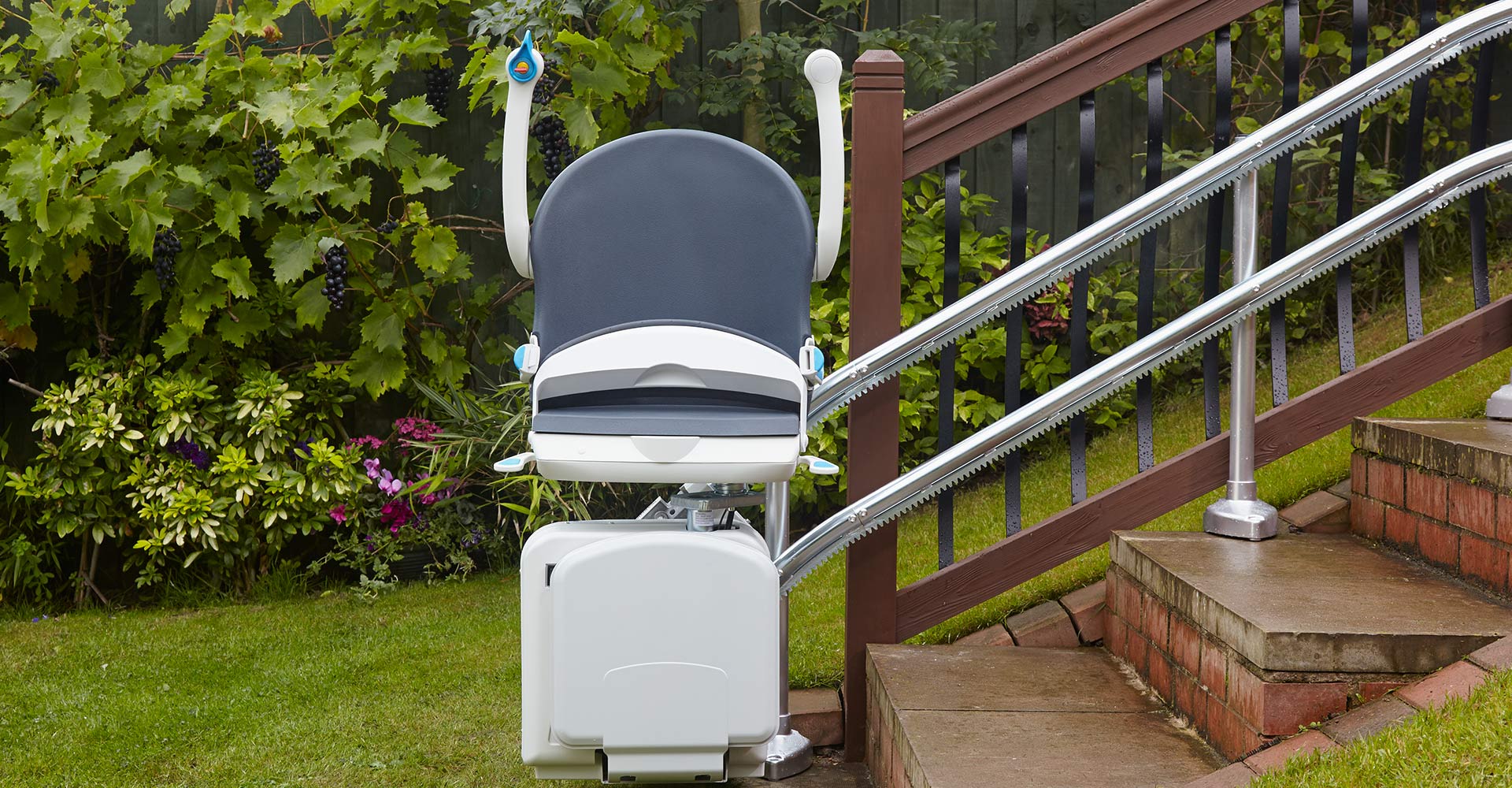 Handicare Outdoor Curved Stairlift